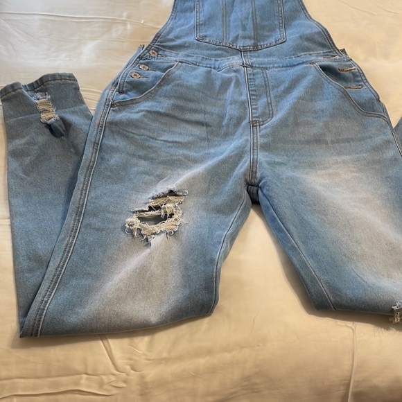 New Overalls size Medium - Picture 3 of 5